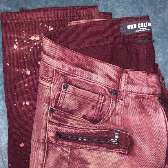 Odd Culture 32 x 32 - Picture 3 of 8